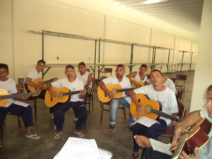 Presos do CDPM aprendem sobre musicalidade em “Projeto Harmonizar”