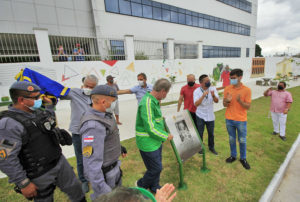 Prefeito Arthur Neto inaugura parque de convivência Arlindo Júnior e entrega mais uma escola revitalizada