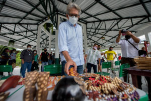 Costumes e tradições são mantidos nas escolas indígenas municipais de Manaus