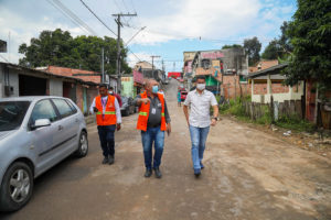 Prefeito David Almeida vistoria ações do pacote de Obras de Inverno no Monte das Oliveiras