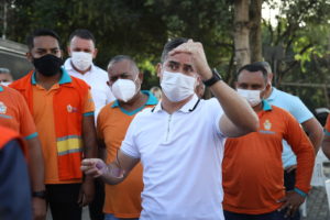 Prefeito David Almeida anuncia recuperação imediata de espaços públicos atacados no final de semana