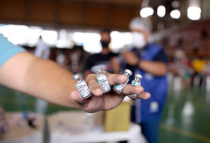 Postos de vacinação contra a Covid-19 não funcionarão nesta segunda-feira em Manaus