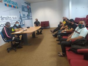 Fiscais da Prefeitura de Manaus fazem reunião para alinhar ações em favor dos usuários
