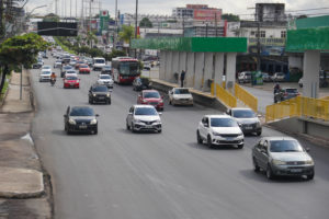 Prefeitura finaliza revitalização da avenida Torquato Tapajós