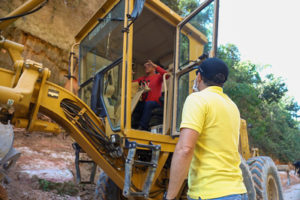 Prefeito determina prazo de uma semana para conclusão de obras nas ruas da comunidade São João