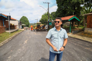 David Almeida destaca atenção à zona rural ao anunciar entrega de obras em comunidade
