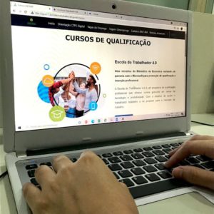 Governo do Amazonas, por meio da Setemp, oferece mais de 50 cursos de qualificação on-line na área de tecnologia