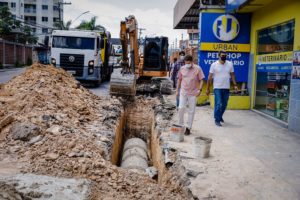 Após implantar rede de drenagem, Prefeitura de Manaus vai recapear trecho da avenida Tancredo Neves