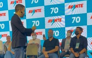 David Almeida participa do lançamento da pré-candidatura de André Janones à Presidência pelo Avante