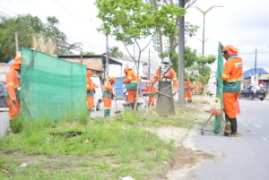 Prefeitura leva serviços de limpeza e revitalização a vários pontos de Manaus neste sábado, 29/1