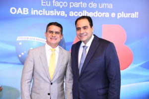 Prefeito David Almeida participa da posse do novo presidente da OAB-AM