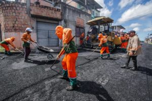 ‘Asfalta Manaus’ transforma as ruas do bairro Nova Floresta