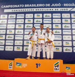 Atletas do ‘Manaus Olímpica’, da Prefeitura de Manaus, garantem seis medalhas no Campeonato Brasileiro Região I de Judô, no Amapá