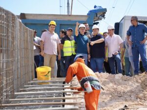 Prefeito destaca avanço nas obras do viaduto da avenida das Torres e anuncia entrega até final deste ano