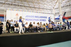 Prefeito reforça importância de aliar educação ao esporte para fomentar a inclusão na rede municipal de ensino