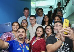 Prefeito sanciona lei que cria gratificação urbanística para servidores do licenciamento urbano de Manaus